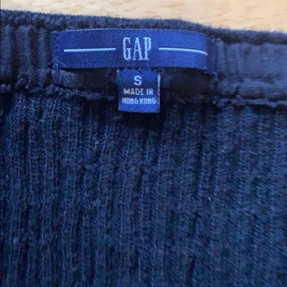 Gap V neck sweater size small - Picture 5 of 5